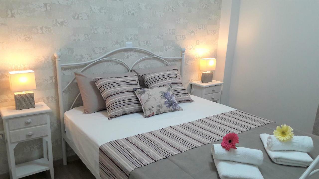 Marras Apartment Athen Exterior foto