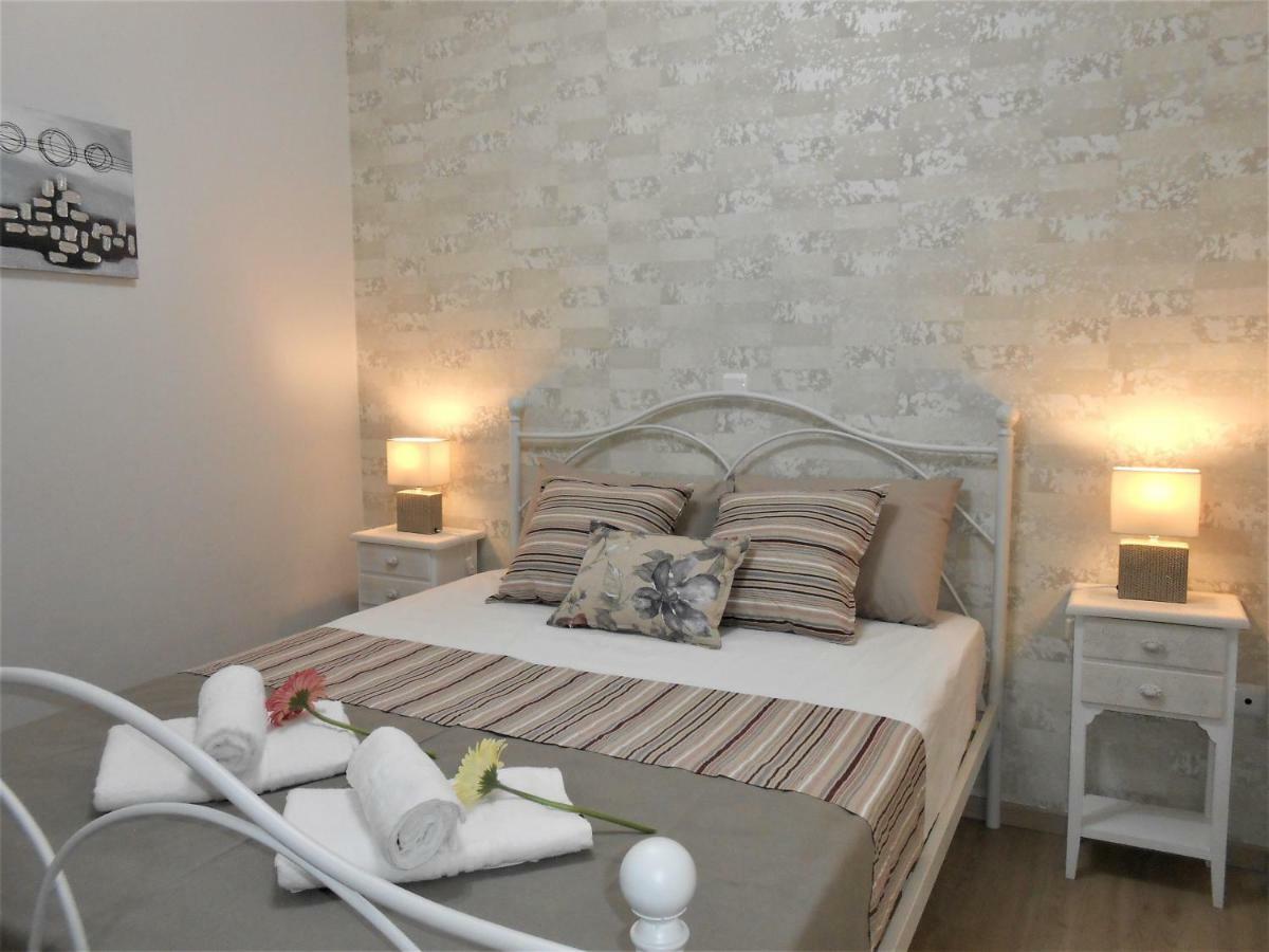 Marras Apartment Athen Exterior foto