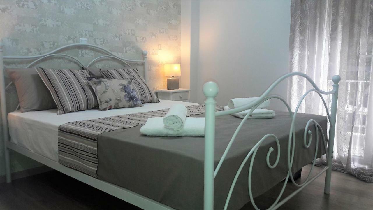 Marras Apartment Athen Exterior foto